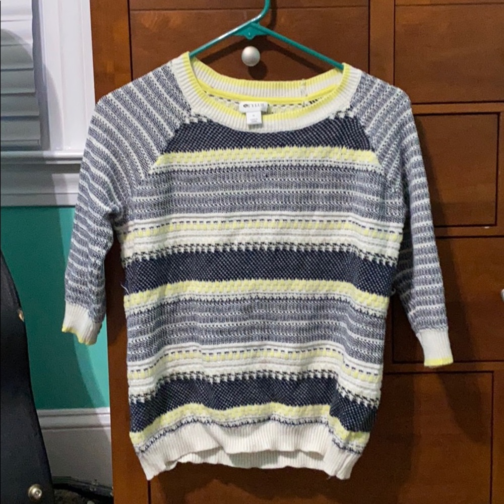 Stylus 3/4 sleeve sweater